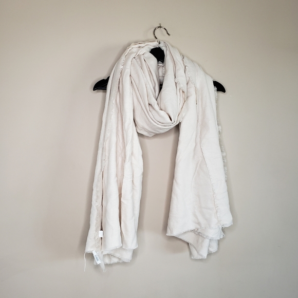 Nordstrom Accessories - Nordstrom Tasha ivory wrap scarf nwt